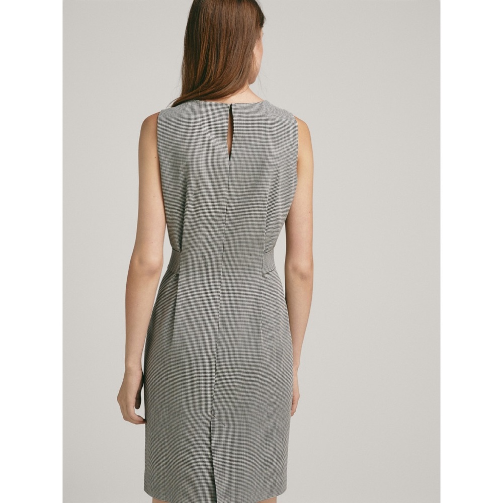 Massimo Dutti Sleeveless Belted houndstoot… - Picture 2 of 16